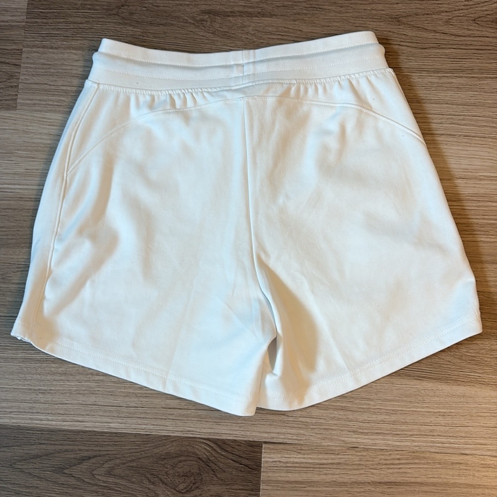 Alphalete Women's Athletic Shorts Medium - Picture 3 of 4